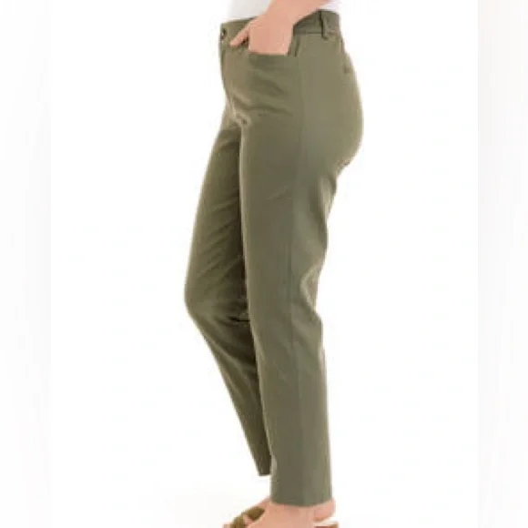 Wonderly Women's Elastic Waistband Straight Leg Pants - Picture 2 of 11